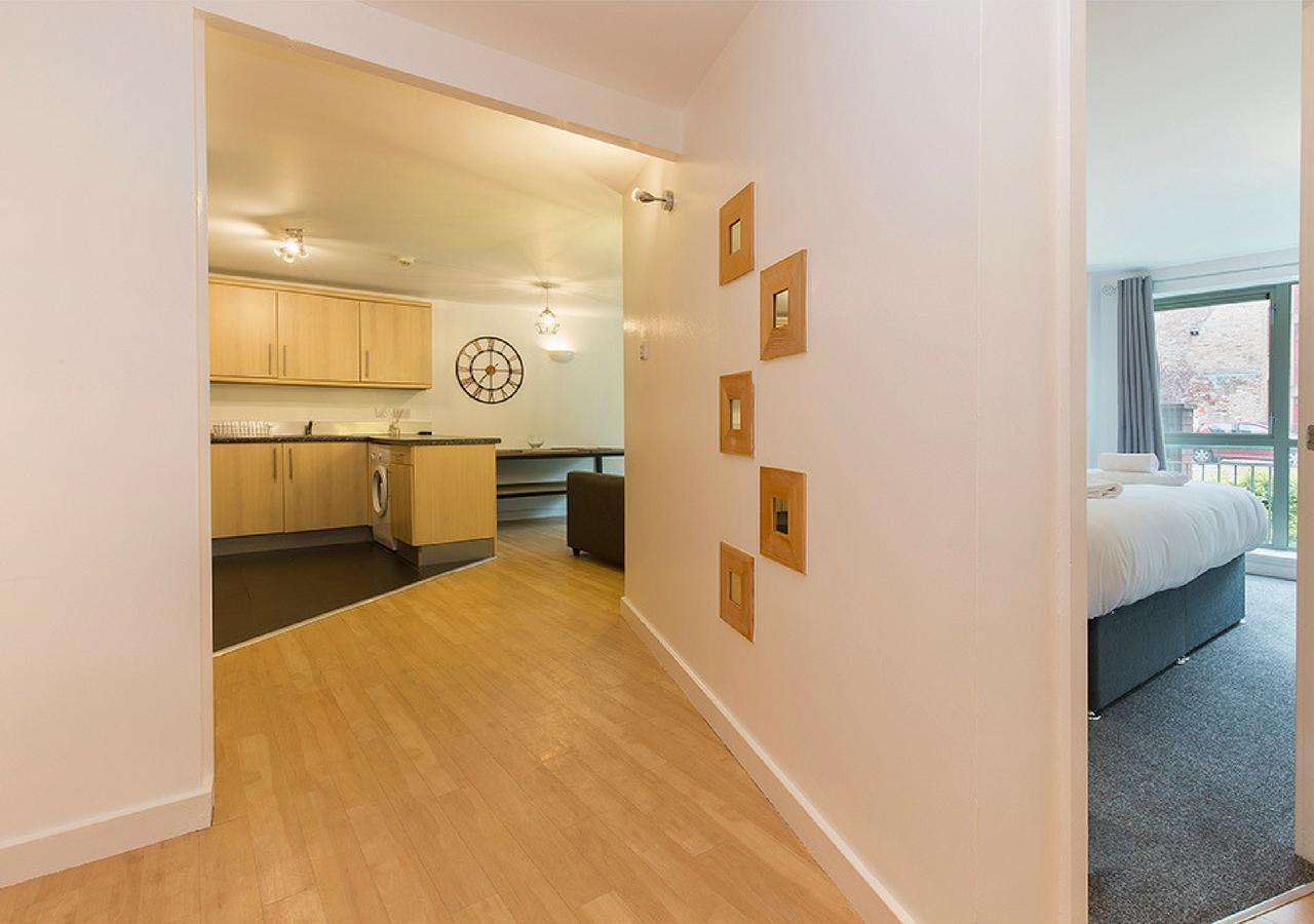 Raleigh Square - 2Br Ground-Floor Apartment In Nottingham Bagian luar foto